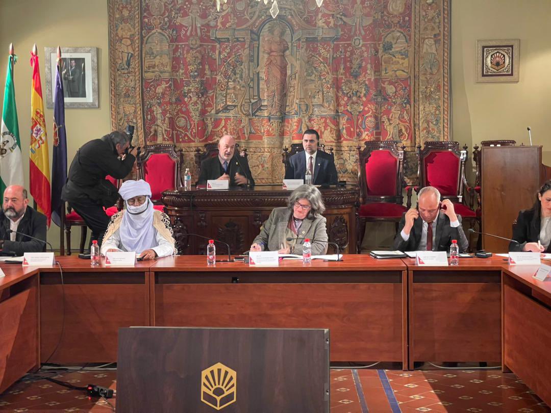 WalidAbuabdalla's tweet photo. التوقيع على اتفاق تعاون بين جامعة سبهاو جامعة قرطبة وبحضور عمداء بلديات الجنوب اضافة ممتازة للعلاقات الليبية الاسبانية
La firma del convenio de colaboración entre la universidad de #Sabha y @univcordoba  un acto  al que han asistido alcaldes de ayuntamientos del sur de Libia 🇱🇾 . https://t.co/VIYEdJy2Zd