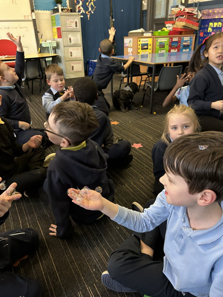 WellshotPrimary's tweet photo. For todays Joy time in P2 we used our Magic Bubbles 🫧 we wanted to see how many we could catch without popping them! Great way to end the day 🫧 #transition #hometime #fun #wellshot #family 💙💛 @GlasgowNurture @Alison0762 https://t.co/xvmmqDfCzg