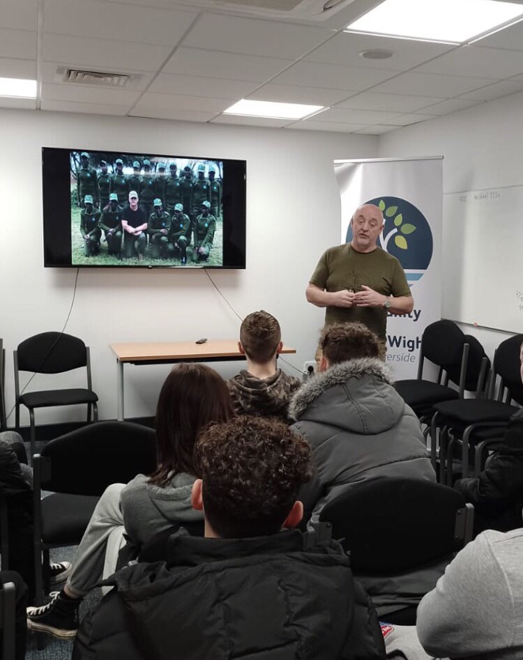 TenerifeTommy's tweet photo. RT @debbieandre4sa1: RT @BayResilience: Numerous sessions in Bay #IOW partnership @UrbanPureHelp educating young people about signs of grooming & practical safety scenarios, #CCE #CountyLines, dangers of carrying knives.
Our #Prevention #EarlyInterventio… https://t.co/oBIS1Nwduc