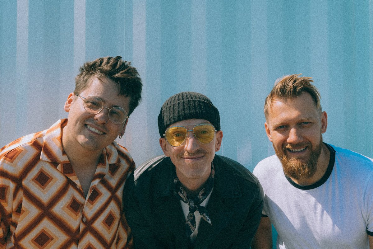 Less than 24 hours until ‘Saved Me Again’ is out! Make sure you listen &amp; watch the video first thing to keep these 3 smiley boys smilin’.

📸: <a href="/ashleabeaphoto/">Ashlea Bea</a>