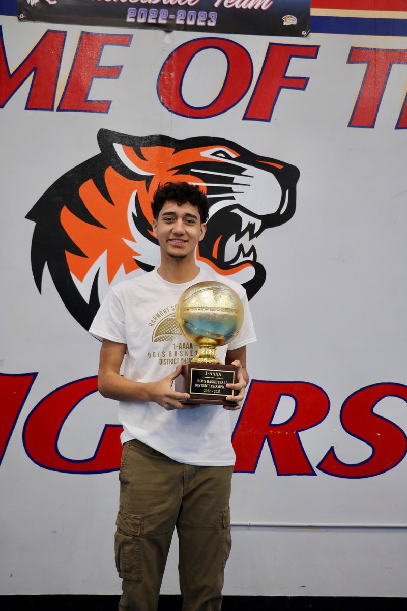 District Champs!!
<a href="/Fchavezeptimes/">Felix Chavez</a> <a href="/Prep1USA/">PREP1</a> <a href="/EPSports915/">Borderland Sports</a> <a href="/HarmonyBBB/">Harmony Science Academy Boys Basketball</a>