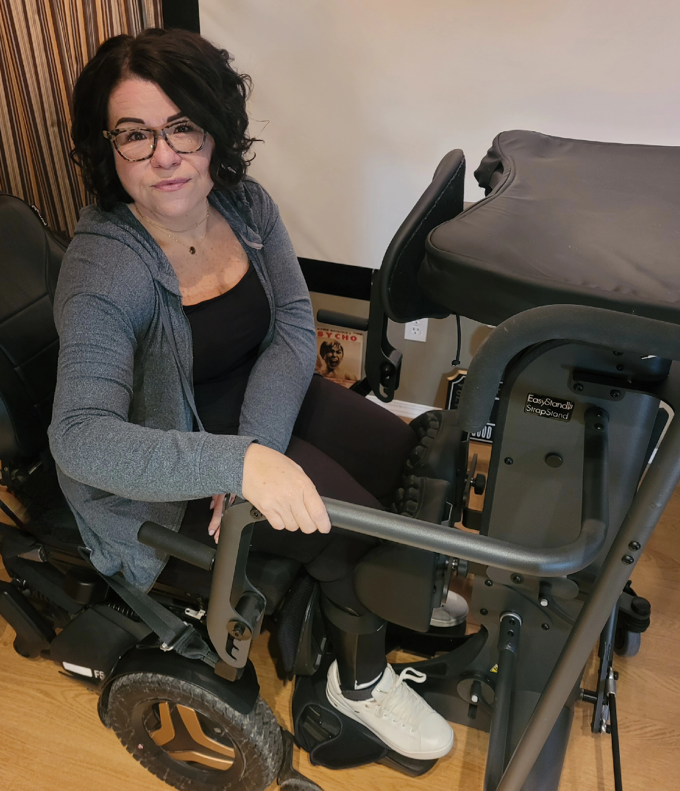 MD_Canada's tweet photo. "I have #SpinalMuscularAtrophy and I lost the ability to walk and stand independently at the age of 12. Never in my wildest dreams would I ever think that I would stand again, but thanks to @MD_Canada, I was able to purchase a #StandingFrame." - Desiree Parisien https://t.co/vWqRlBIssH
