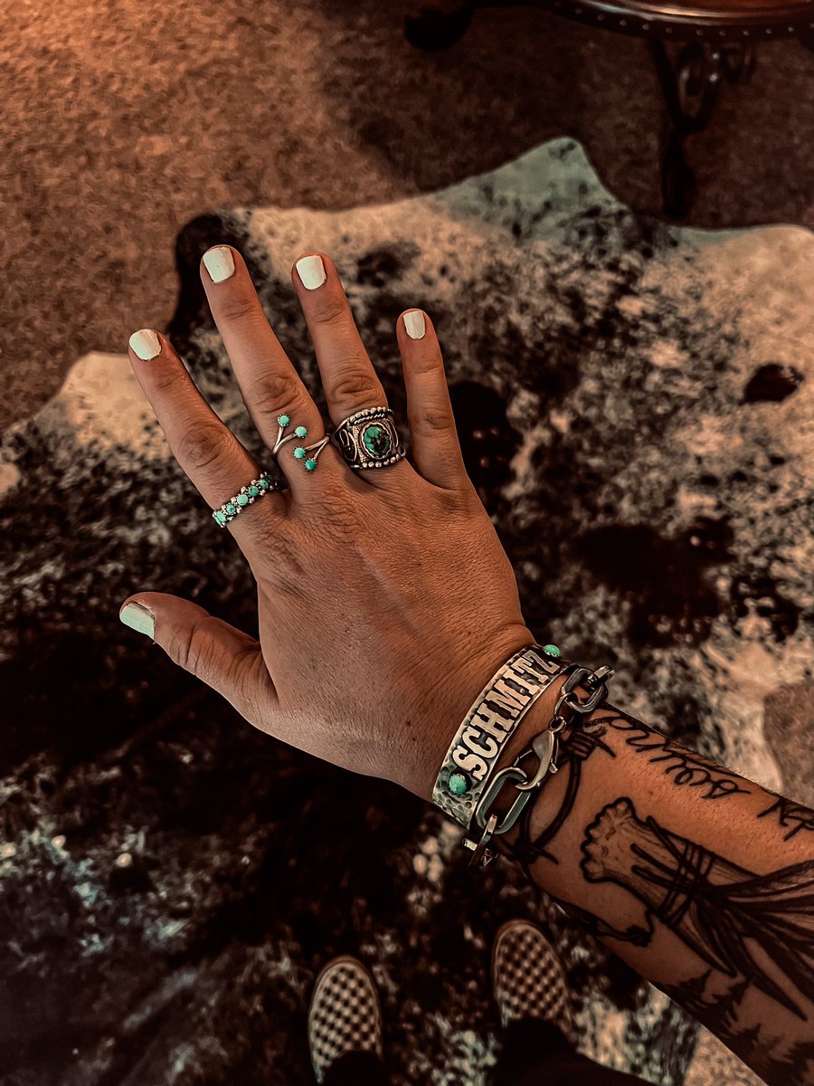 Twitter actually seeing this first*
💙🦋⚡️