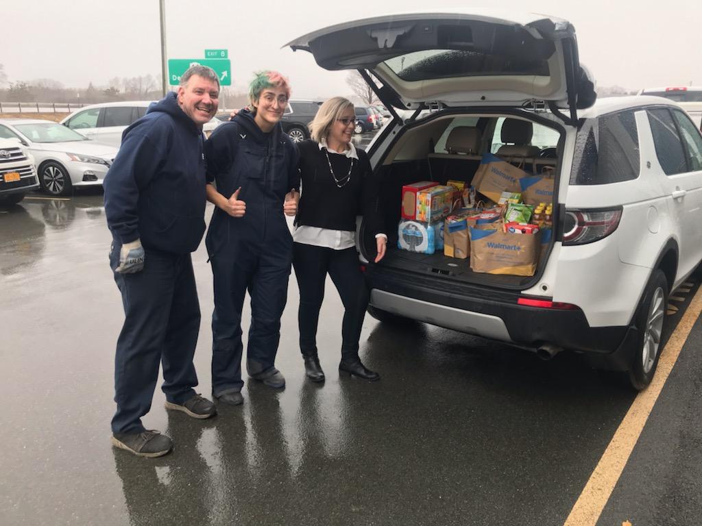 MabeysMoving's tweet image. Mabey&apos;s is so proud to participate in Red Mill Elementary&apos;s #BackpackProgram! 🎒🎉

Our staff organized all of the donations this morning to bring to the school🍎

Thank you to all who donate in our community! ❤️

#givingback #giveback #upstateNY #localmovers #movingcompany #give