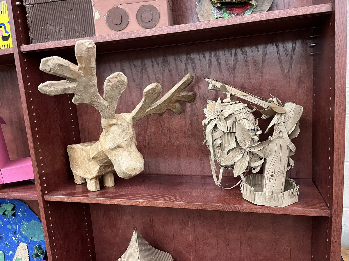 JenniferALLHS's tweet photo. @ArtLakewood @LakewoodLSD_HS Sculpture Class projects on display in the LHS Library! https://t.co/CbSquPSu3m