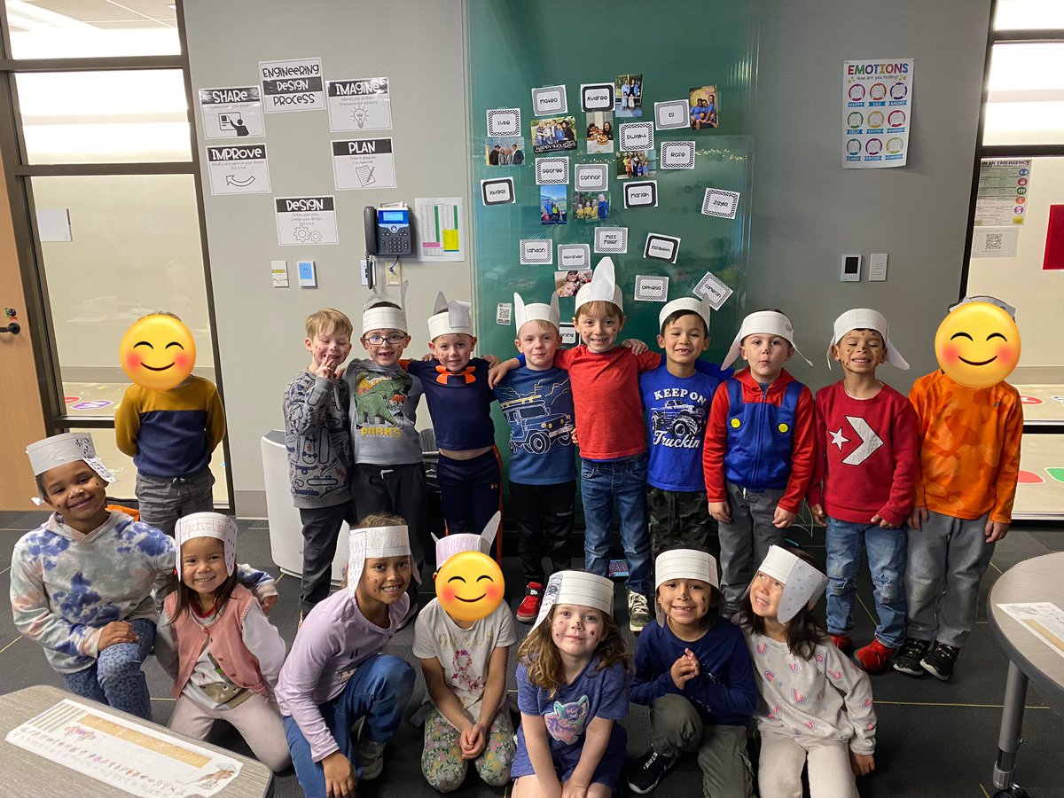 MsMiller_CAN's tweet photo. 101 Dalmatians to celebrate completing 101 days of school! 🐾#CANKinder ✌🏼❤️🐻 @canSTEM https://t.co/citR8JS78k