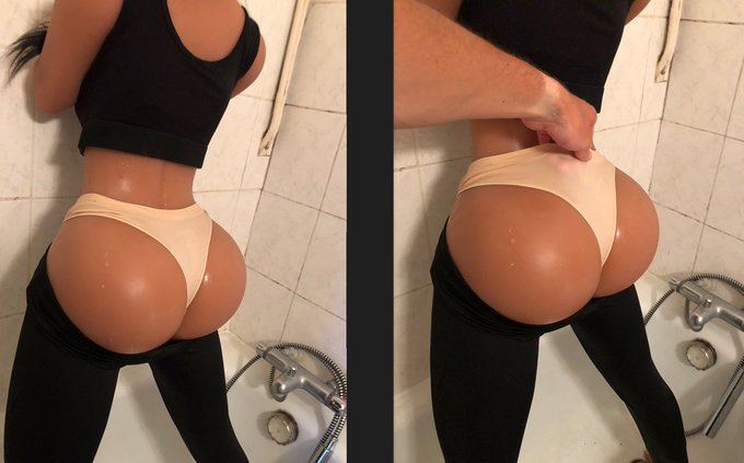 Many of you asked for wedgies, so let's play this under shower enjoying my big asscheeks in those wet