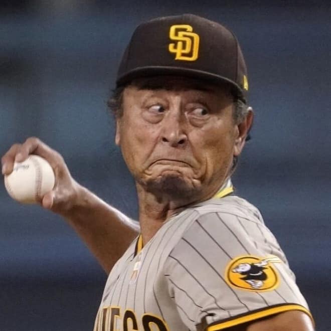 GameOfCrone's tweet image. San Diego Padres in 2040