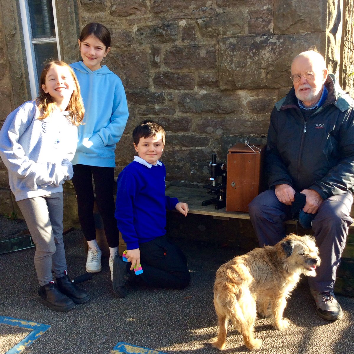 elton_school's tweet photo. We’re feeling really grateful as a local villager has kindly donated a microscope 🔬 to the school. Many thanks to Peter Bell (&amp; his little friend). We really appreciate it. 😃👍
#communityfriends #communityspirit #derbyshiredales #peakdistrict #matlock #derbyshire https://t.co/mLieXgj5va