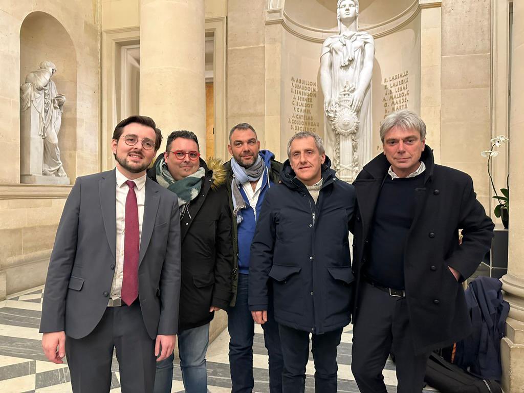 sebastienjumel's tweet photo. Tarifs réglementés. C’était l’heure de vérité pour protéger les Français, l’économie réelle ; la majorité déconnectée pète les plombs, préfère se débrancher 🔌🔌🔌 que de voter leur rétablissement. L’article est voté sans elle. https://t.co/HSghN3qtkB