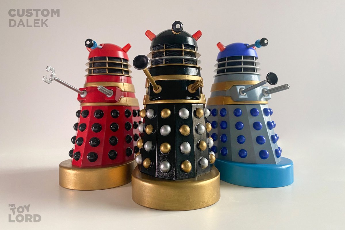 MrToyLord's tweet photo. CUSTOM DALEK
Here’s a better look at my Dalek Leader from the first Dr Who film, Dr Who and the Daleks. It is a repainted #JunglesOfMechanus figure.
—
#CustomDalek #Daleks #DrWhoAndTheDaleks #DalekMovie #DoctorWho #ToyPhotography #MrToyLord #CharacterOptions https://t.co/fgUMHYlOcS