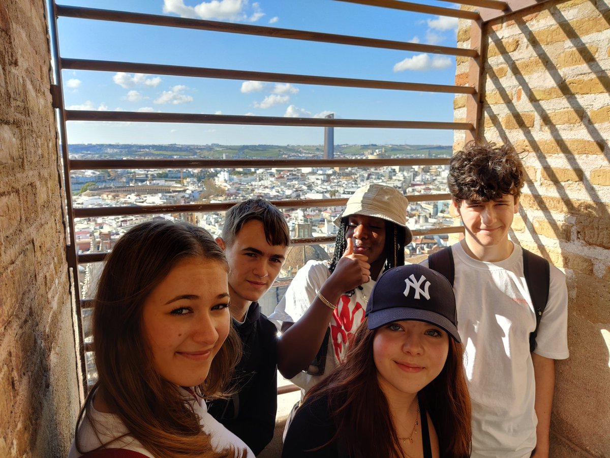 Languages@Cedars (@languagescedars) on Twitter photo We've climbed the 35 floors to the top of the #Giralda. Fabulous views of #Sevilla from up here. It's all downhill from here! <a href="/Cedars_Upper/">Cedars Upper School</a> <a href="/Cedars6th/">Cedars 6th Form Team</a> <a href="/ChilternLT/">Chiltern Learning Trust | Bedfordshire & Luton</a> We've climbed the 35 floors to the top of the #Giralda. Fabulous views of #Sevilla from up here. It's all downhill from here! <a href="/Cedars_Upper/">Cedars Upper School</a> <a href="/Cedars6th/">Cedars 6th Form Team</a> <a href="/ChilternLT/">Chiltern Learning Trust | Bedfordshire & Luton</a>