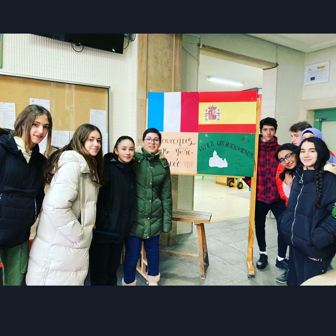 ¡QUÉ BIEN LO PASAMOS LOS ÚLTIMOS DÍAS DE ENERO!
Vinieron l@s profes 🇨🇵franceses🇨🇵 del instituto "Jean Racine"de #maitenon con los que el <a href="/iesezequiel/">Ezequiel +</a> realizará un intercambio en marzo dentro del programa #erasmus+ 🇪🇦🇪🇺🇫🇷
¡OS ESPERAMOS EN JUNIO!

#yodelezequiel
#venalezequiel