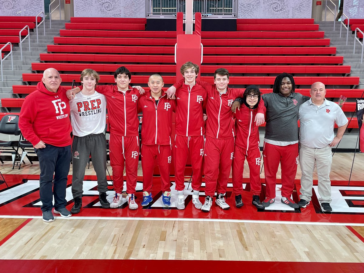 ffldprepjesuits's tweet image. Congrats to our wrestling team and seniors who defeated Daniel Hand 51-26 on senior night! #scc #ctwrest #beignited