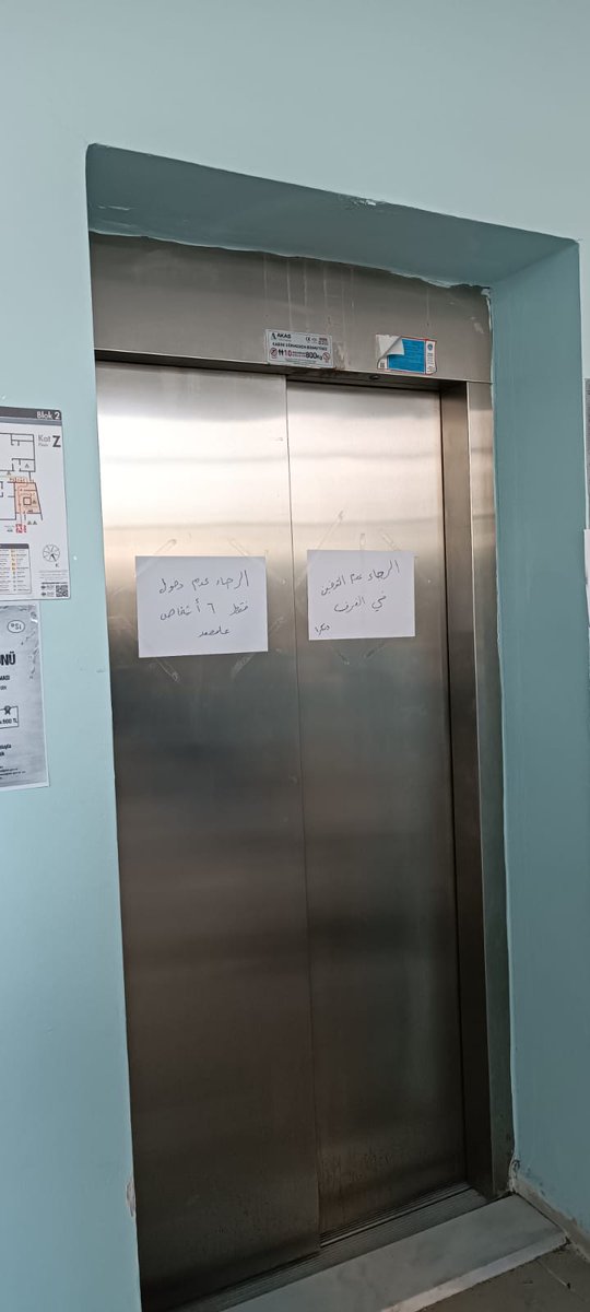 BORSAIZINDE's tweet photo. Mersin'de KYK Kız yurdu Suriyeliler tarafından mesken tutulmuş. Türkler içeriye almıyorlar. İçerideki Türkler zorla çıkartılmış.🇹🇷
Bu yönde mesajlar geldi gerçekliği araştırılıp yetkililerce müdahale edilmeli. https://t.co/AwLZ4YTlMD
