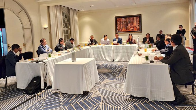 Bienvenidos a nuestra #MesaRedondaCIOmx: Supera los retos tecnológicos del  2023 con Low-code.

#CIO #CIOmx #CIOMéxico #LowCode #transfiormacióndigital #automatizacióndeprocesos