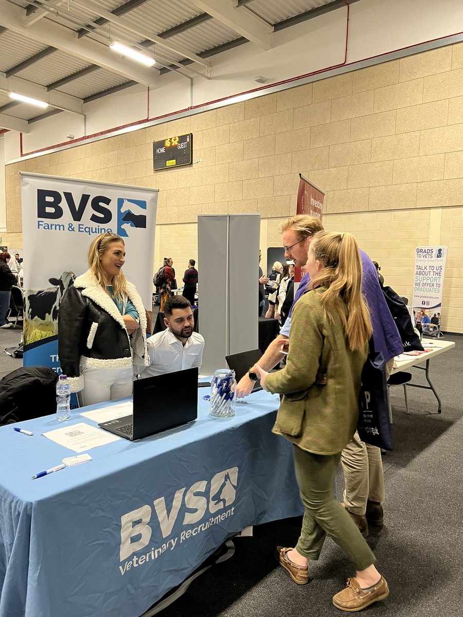 BVSvets's tweet photo. The team enjoyed a visit to the RVC Careers Fair this week. 👨🏻‍🎓👩🏽‍🎓

It was a pleasure to meet the next generation of Vets and Vet Nurses! After hearing the different the backgrounds and aspirations of the students, we believe the future of the industry is in safe hands 🤝 https://t.co/bN8cnVWpP5