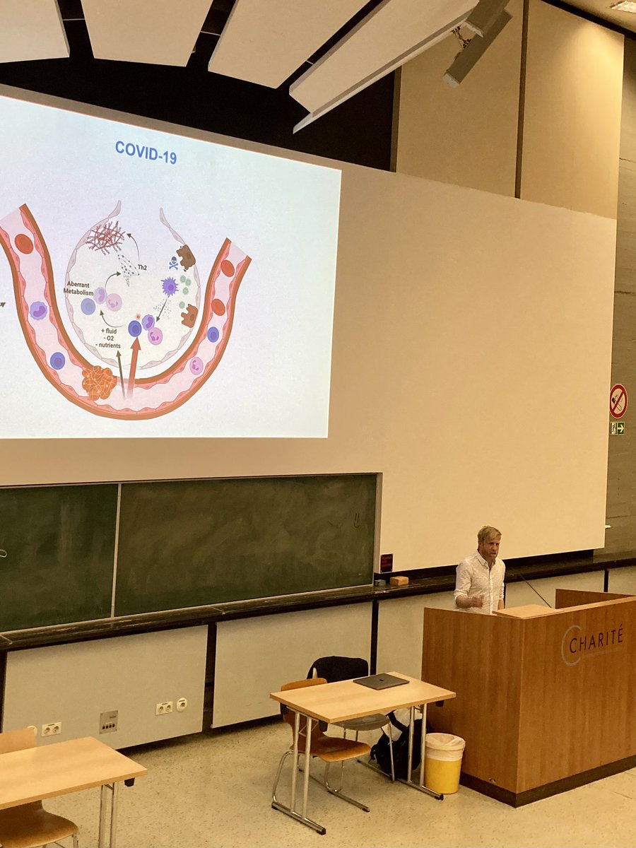 This week we continued our Campus Seminar Series <a href="/ChariteBerlin/">Charité - Universitätsmedizin Berlin</a> <a href="/MicrobioCharite/">Microbiology, Infectious Diseases & Immunology</a> with fantastic Chris Wilhelm <a href="/LabWilhelm/">Wilhelm Lab</a> talking about metabolic regulation of pulmonary immunity. Thanks for the visit and the scientific exchange!