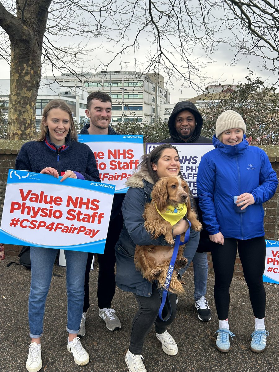 mcpheePT's tweet photo. 💪 Physio Strike 💪 

Keep my profession alive, recruit and retain staff, support living wages, appreciate our qualifications and training we’ve had to keep you safe and make ur life worth living 

💪🦾🦵🦿🦶✋🫀🫁🧠 🦴 🚴‍♀️⛷️🤸‍♂️🩰🦼🦽

#physio #CSP4FairPay #strike #charteredstatus https://t.co/jipmNyiTcA