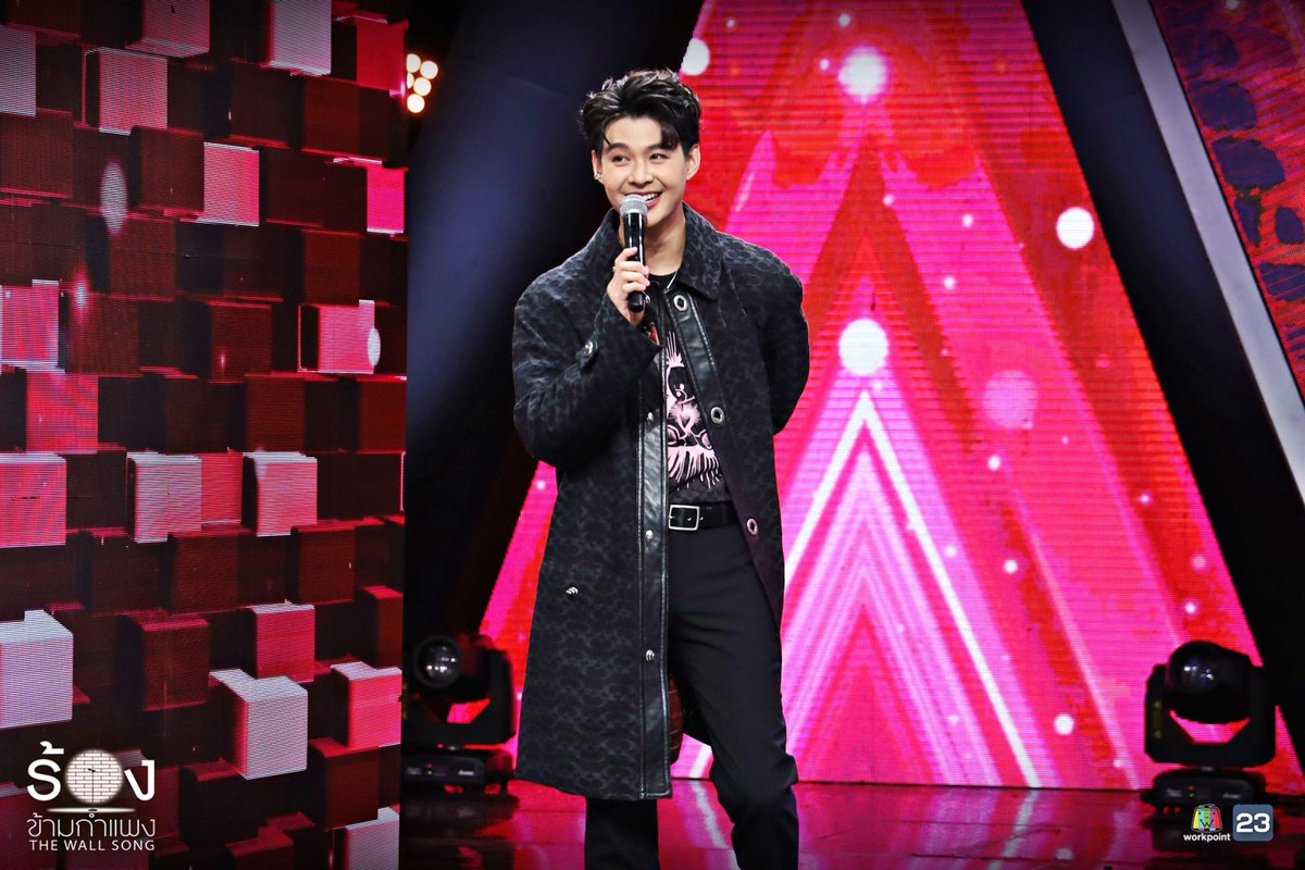 thewallsong's tweet photo. น่าเสียดายที่ “เซ้นต์ ศุภพงษ์” พูดชื่อออกมาแล้ว แต่โดนหลอกจนเขว๋เป๋ไปอีกทาง เจอไอดอลสาวเพื่อนสนิท “อร พัศชนันท์” มาเซอร์ไพรส์ถึงที่ Failed❌️ ตามไปอีกคู่ 

🎼 #ร้องข้ามกำแพง #TheWallSong ทุกวันพฤหัสบดี เวลา 20.05 น. #Workpoint23 #Workpoint #เซ้นต์ศุภพงษ์ #อรพัศชนันท์ https://t.co/VFYRBnPVe9