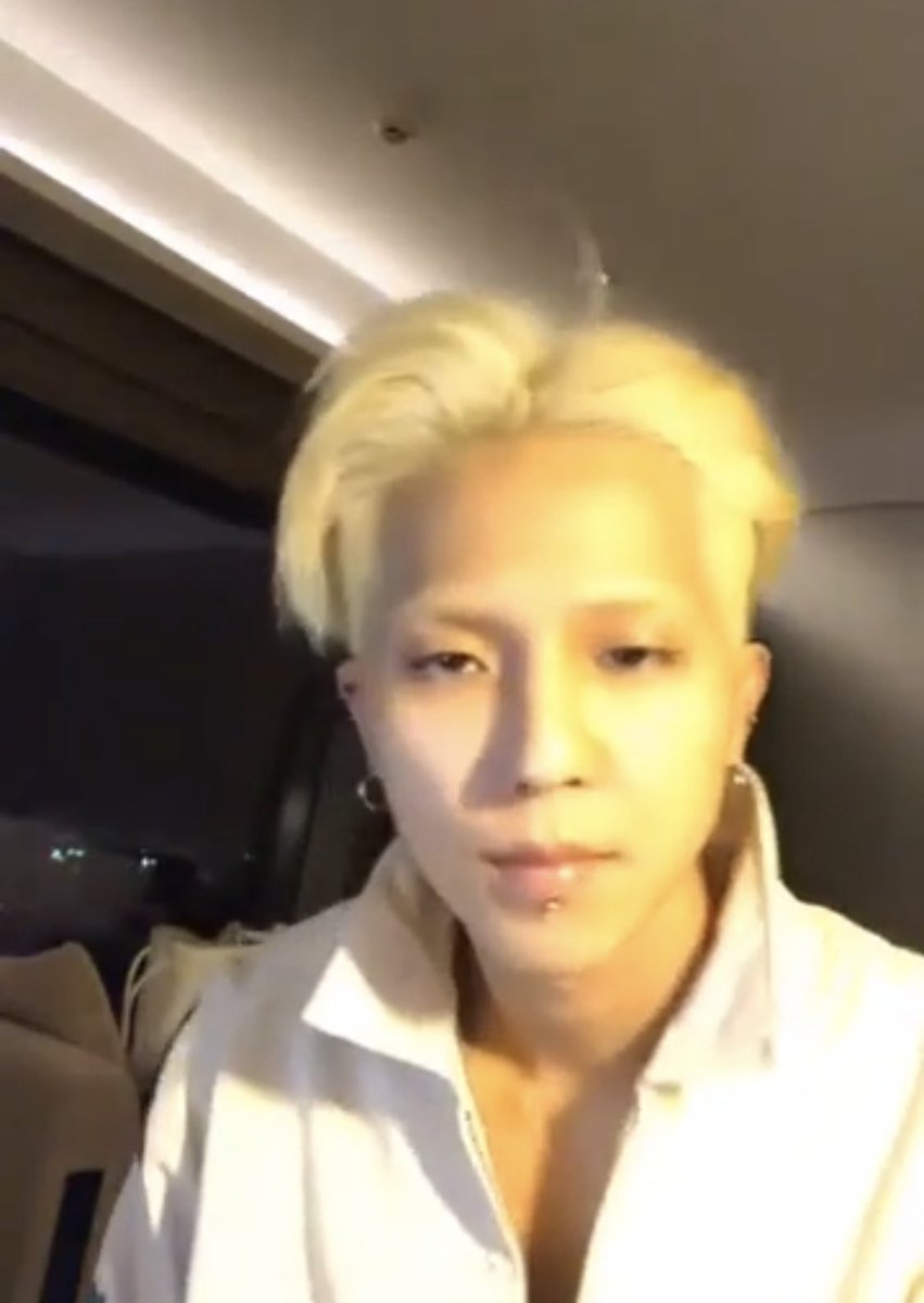 null920111's tweet photo. 이 때 송민호를 존나 사랑했음.. https://t.co/EKKxF0W6oF