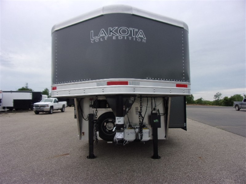 2023 Lakota 8311 Colt  - $72,897.00
spartachevytrailers.com horsetrailerworld.com/home/trailerde…