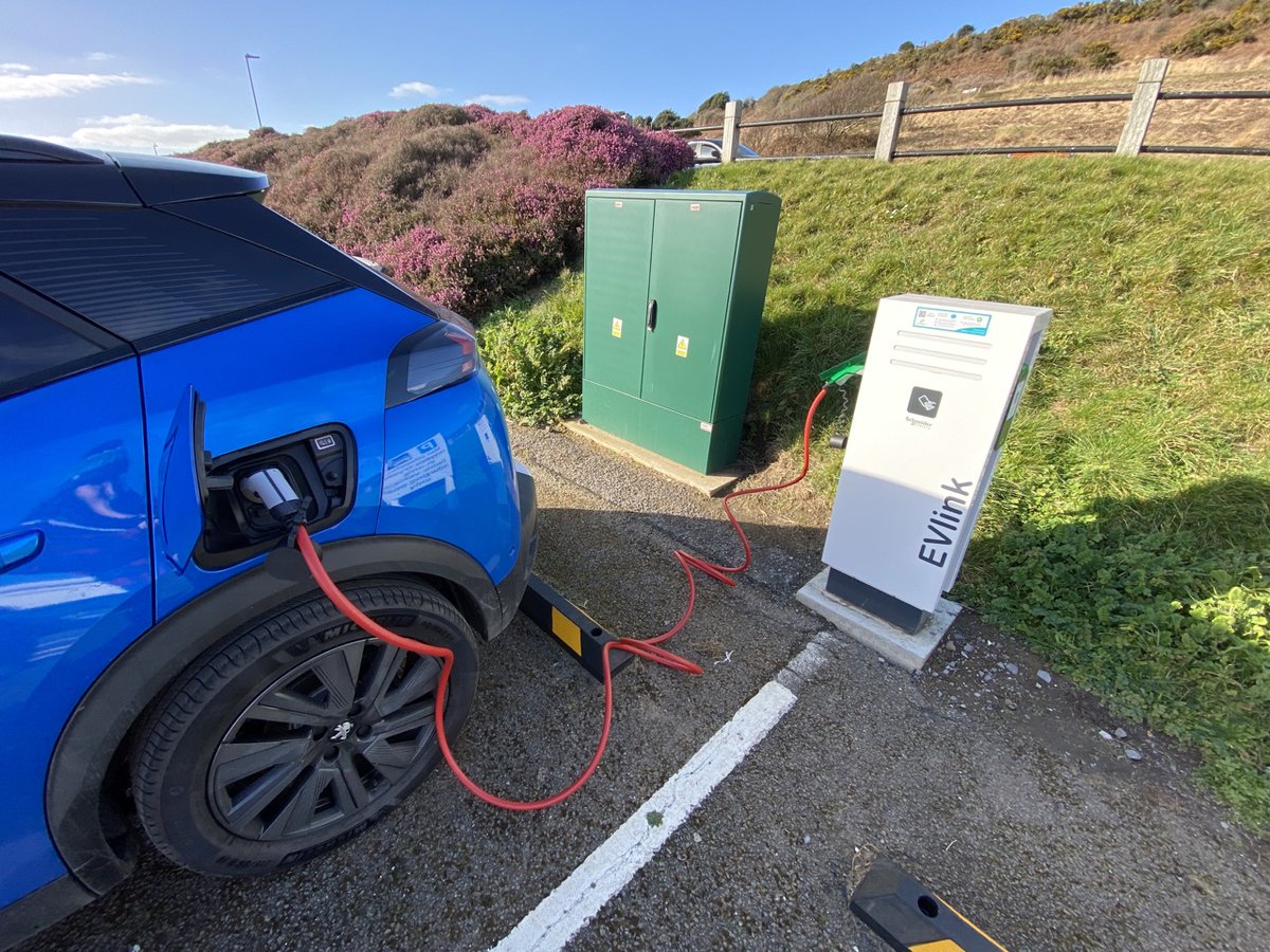 car_sloth's tweet image. Just joined the EV party, thanks to @elmodrive! This is a Peugeot e-2008 GT, charging near the beautiful Welsh coast!

#CarSubscription #EV #ElectricCars