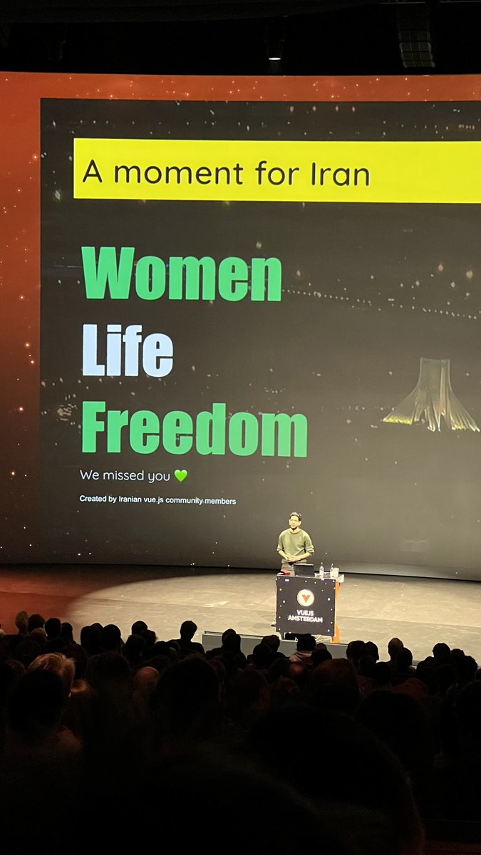 marjan_jangholi's tweet image. In #vuejsamsterdam