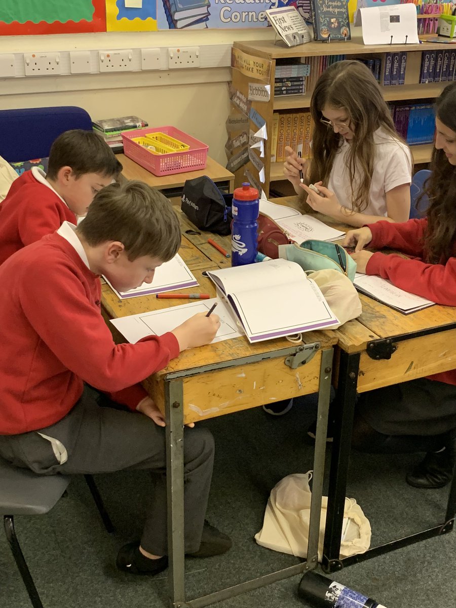 Haslucks Green School tweet media