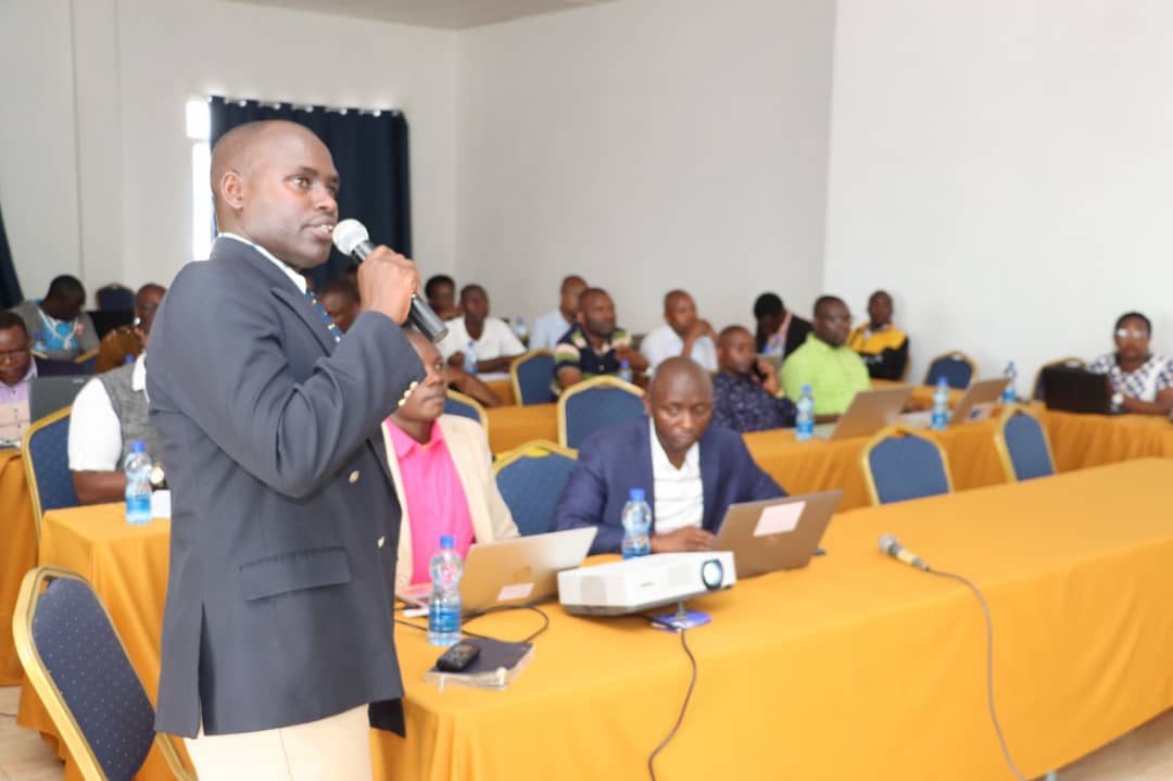 IngoMagazine's tweet photo. Organisé par le Programme de Gestion Informatique du Secteur de #Santé (#PROGISSA) du @mspls_bdi, 
se tient, ce 09 février, à @Gitega, un atelier de restitution des résultats d'évaluation du système d'information hospitaliers dans les hopitaux 
#Burundi 
#ingomag https://t.co/nE71CzeuOC