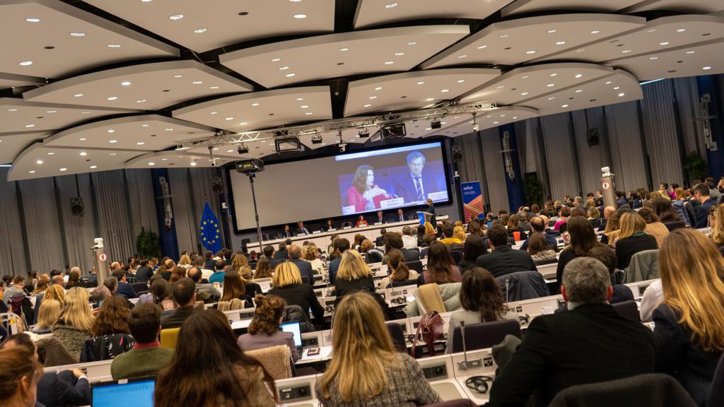 EPoptcheva's tweet photo. Gracias a la Asociación de los Funcionarios 🇪🇸 en las Instituciones UE #AEFICE por organizar este interesante debate sobre la Presidencia española del Consejo UE con mis compañeros del Parlamento Europeo @linagalvezmunoz y @TonoEPP Muchos retos por delante y muchas oportunidades! https://t.co/CFO7ekwvrv