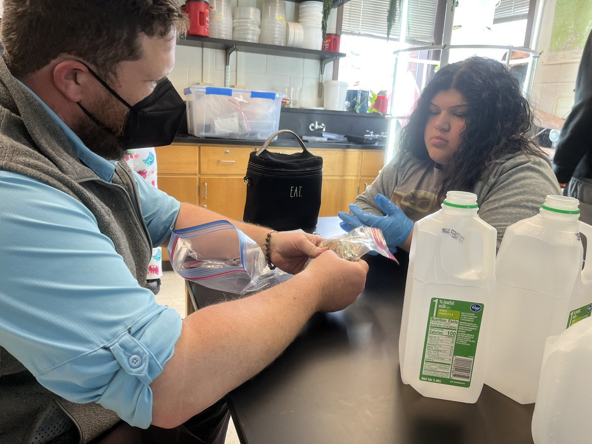 science_anderso's tweet photo. Carver College and Career Academy’s Garden Club is prepping soil to start seeds and maintaining our hydroponics towers.  They have dill hanging to dry. #CarverAcad #Bettereveryday https://t.co/SEFNMGvVbB
