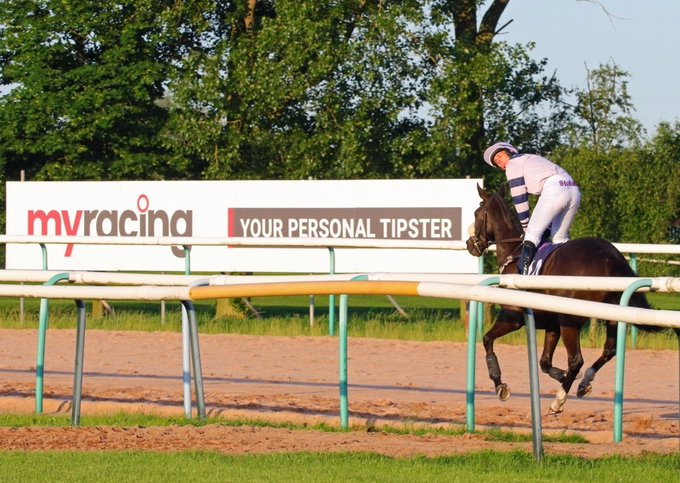 My Racing Tips on Twitter: