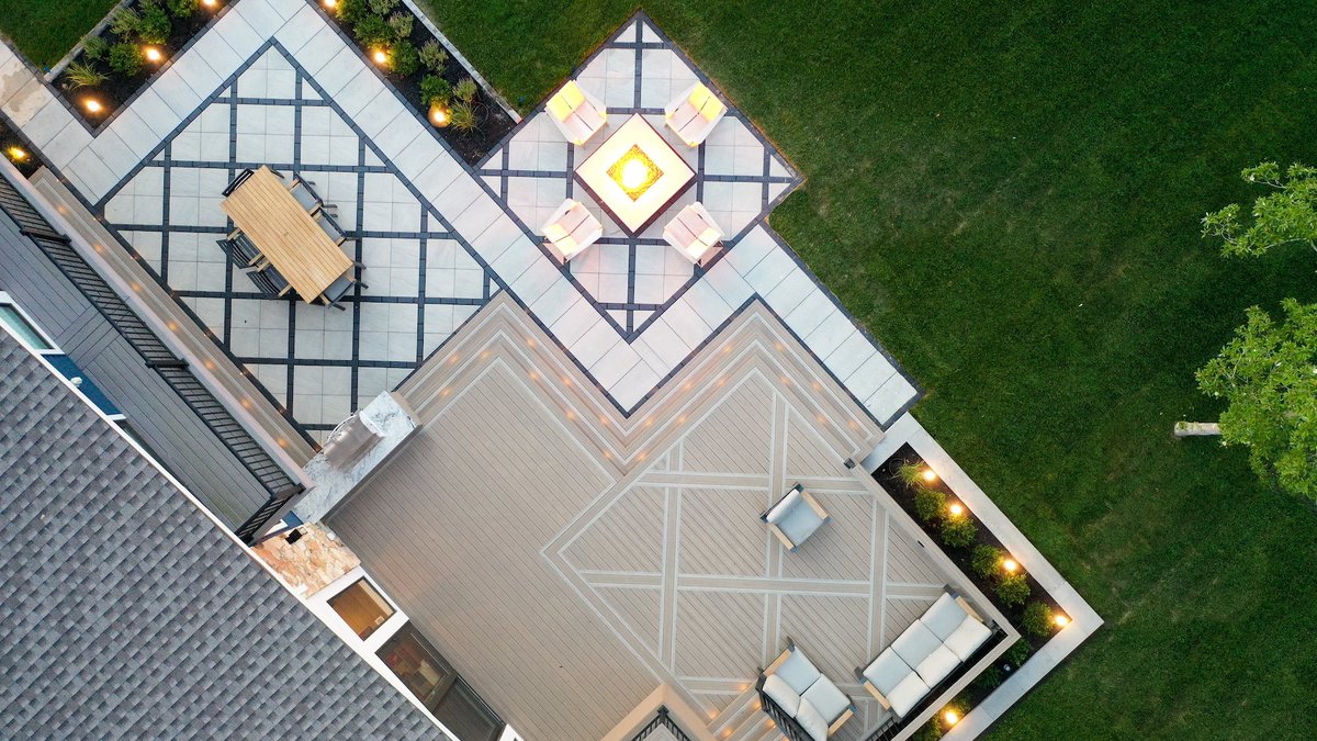 makepbj's tweet image. Brought to you by Deckorators®, the 2023 Outdoor Living Report contextualizes upcoming trends in design,  building, and outdoor living.

deckorators.com/-/media/Deckor…

#outdoorliving #decking #homeowners