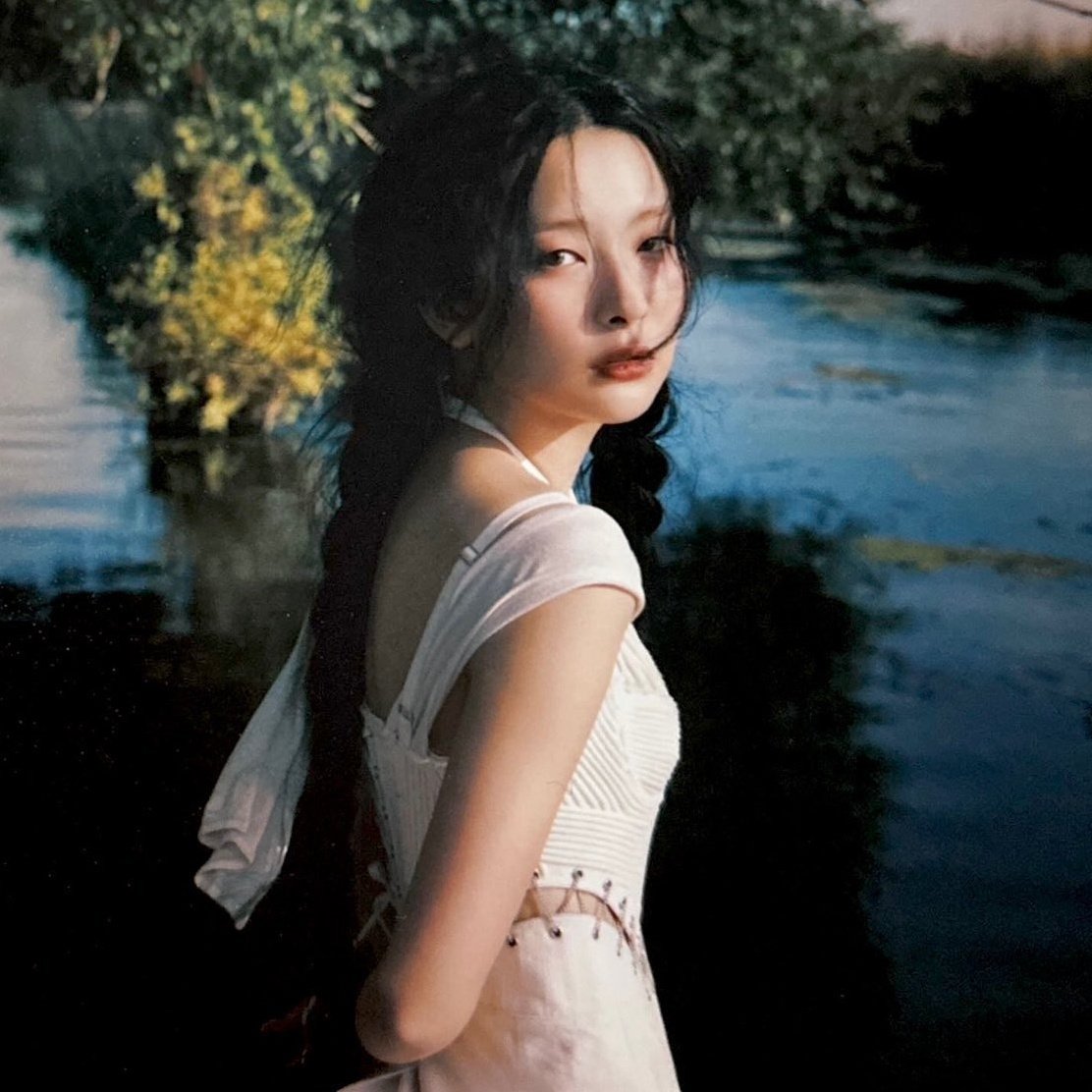 _Itsyourelle's tweet photo. #CrownJewelSeulgiDay
#바로_오늘이야_슬기벌쓰데이
OUR SEULGI DAY

#NewProfilePicture https://t.co/MBe5fSazJs