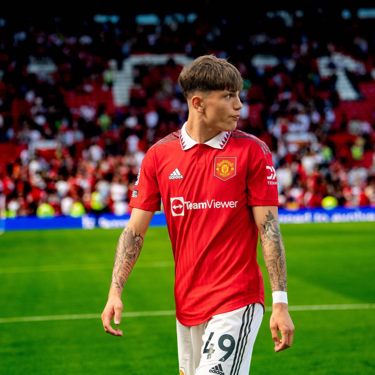 ccaseyfootball's tweet photo. Garnacho made a mistake last night which is taught at every level of football, do not lose the ball in certain areas of the pitch. He's 18, this is natural. He’s a product of United’s youth and is still very raw.
He will learn. Stop with all the hate.‼️ https://t.co/jnYF33WOg1