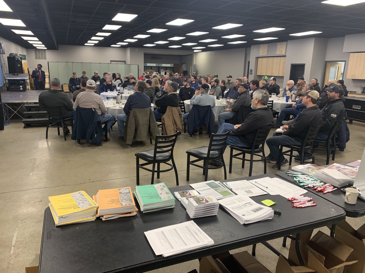 Big BIG crowd at the Grafton Sugarbeet Growers Seminar