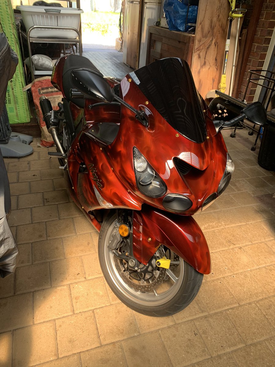 DanVermingone's tweet photo. New toy for me #zx14r #backontwowheels #madwhip https://t.co/YnZLCfaD3G