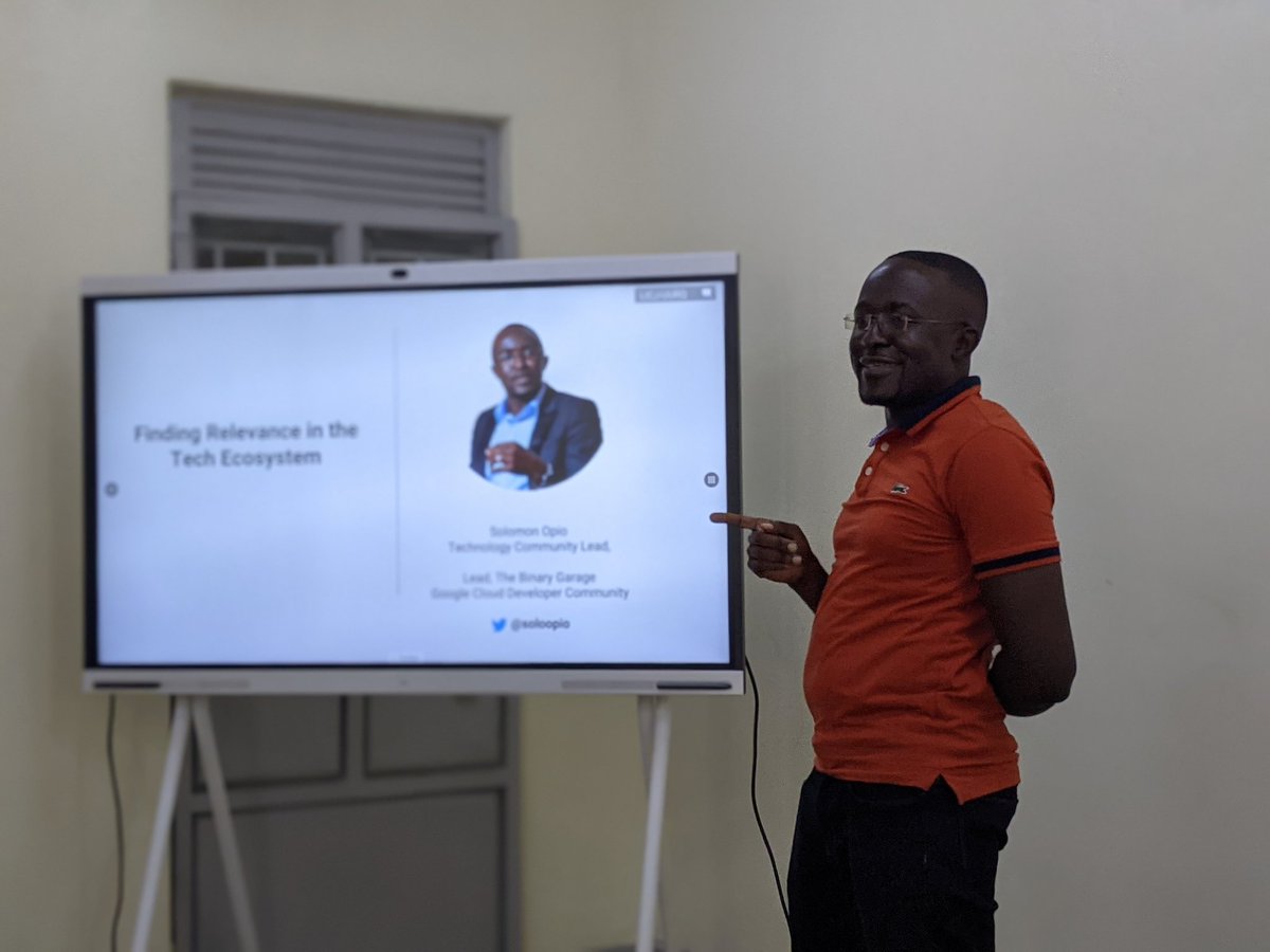 unbowed_atwiine's tweet image. Yaayyy! We have our GDSC solution challenge info session going on now at @iufckabojja We have awesome guest speakers... #solutionchallenge #GDSC @gdsc_uganda @WTMKampala @SedrickOtolo3 came through too. Very inspiring and Insightful Session.