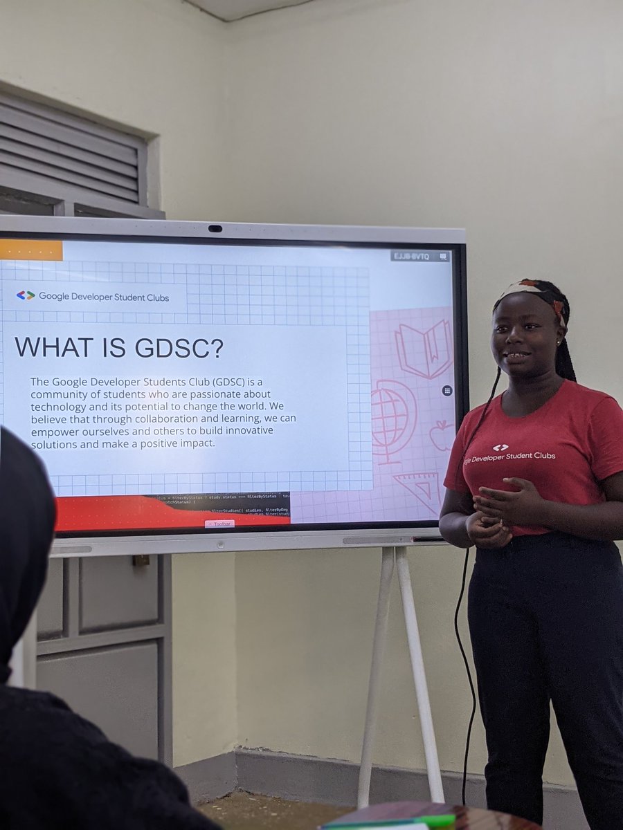 unbowed_atwiine's tweet image. Yaayyy! We have our GDSC solution challenge info session going on now at @iufckabojja We have awesome guest speakers... #solutionchallenge #GDSC @gdsc_uganda @WTMKampala @SedrickOtolo3 came through too. Very inspiring and Insightful Session.