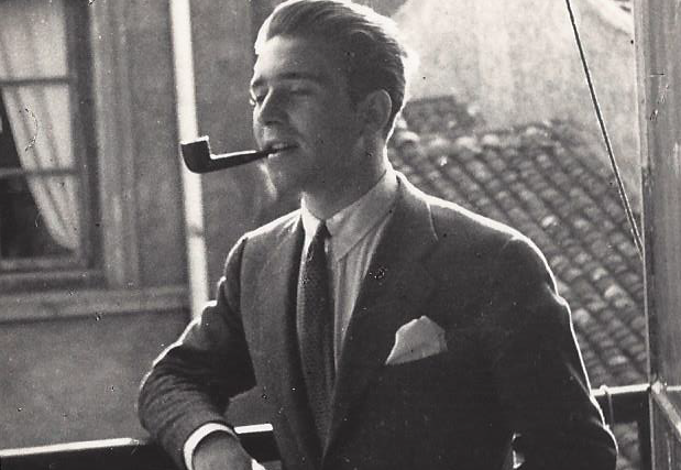 Shadrood's tweet photo. Ce soir sera ma première session de Cthulhu sur la campagne Les Masques de Nyarlathotep.
Georges Durand fera son entrée sur cette magnifique campagne et nous cherchons une joueu-r-se de plus pour nous aider à résoudre le mystère ! https://t.co/pmHZlzFak3