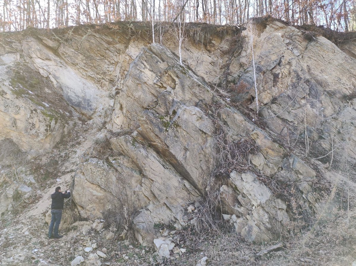 riskacduth's tweet photo. Field observations of the Geotechnical and Geological Hazards team along the mountainous road network of the prefecture of Drama. The on-site investigation aimed to identify slope failures along the main roads and high-risk sites. #hazards #rockfall #landslides #risk #roadsafety https://t.co/rR2Sq4Y6aP