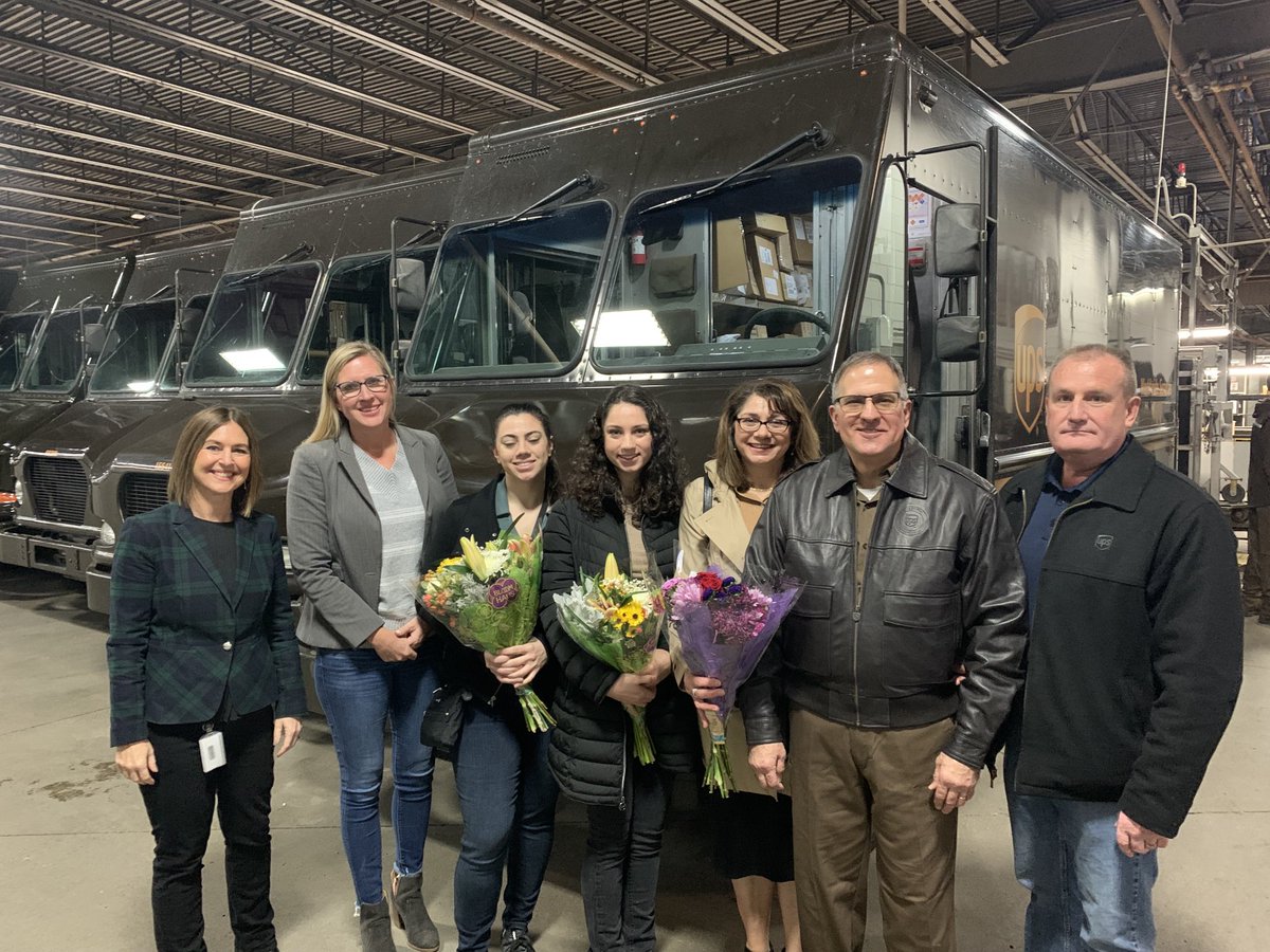 Celebrating with Greg Goetz and his family on his induction day! 25 years crash free, congrats!!! His words of wisdom to the group “you can always improve on your safety”#CircleOfHonor