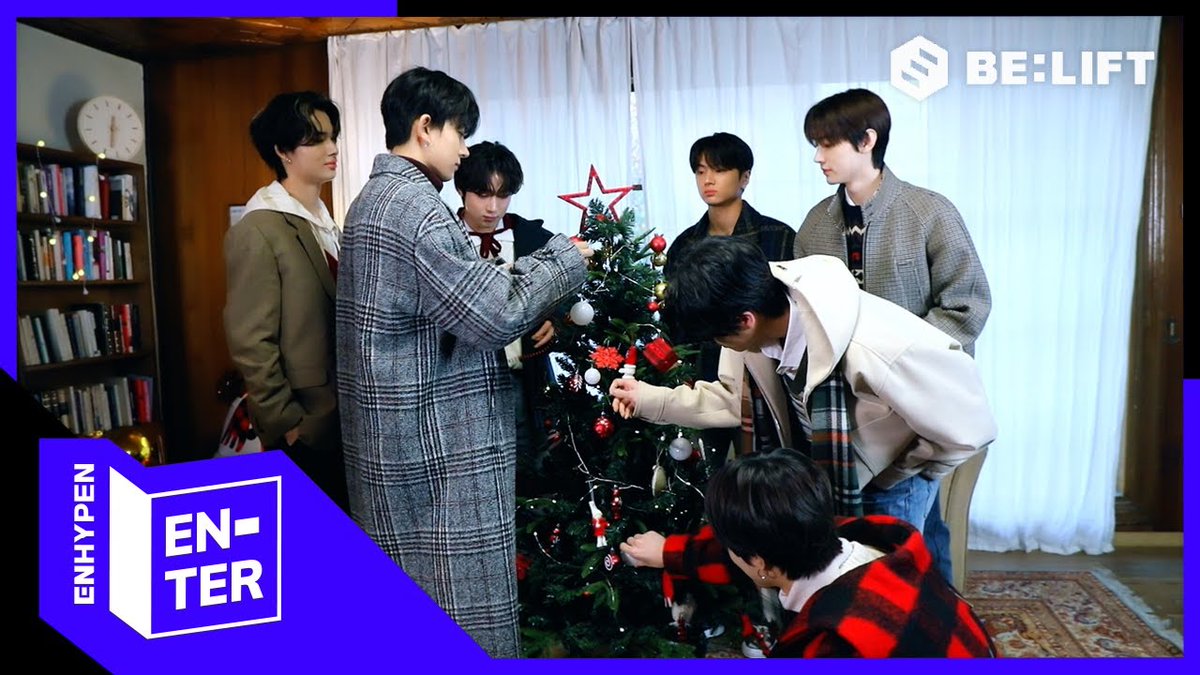 Heeseungm's tweet photo. The holiday eve live invitation behind the scene is now available for those of you who want to see all the funny moments in it. Feel bored? Immediately click on the link to watch it right away so that boredom doesn't eat away at your soul.

🖇️ https://t.co/93pNPjfUWn https://t.co/AZxbZujJEI