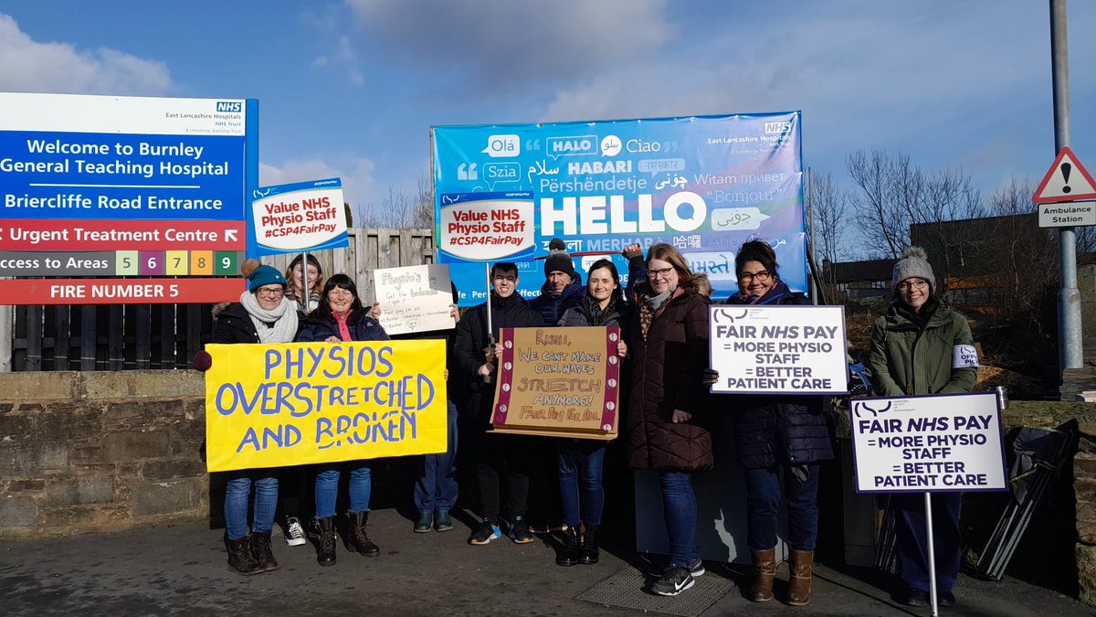 Rebecca Emmott tweet media