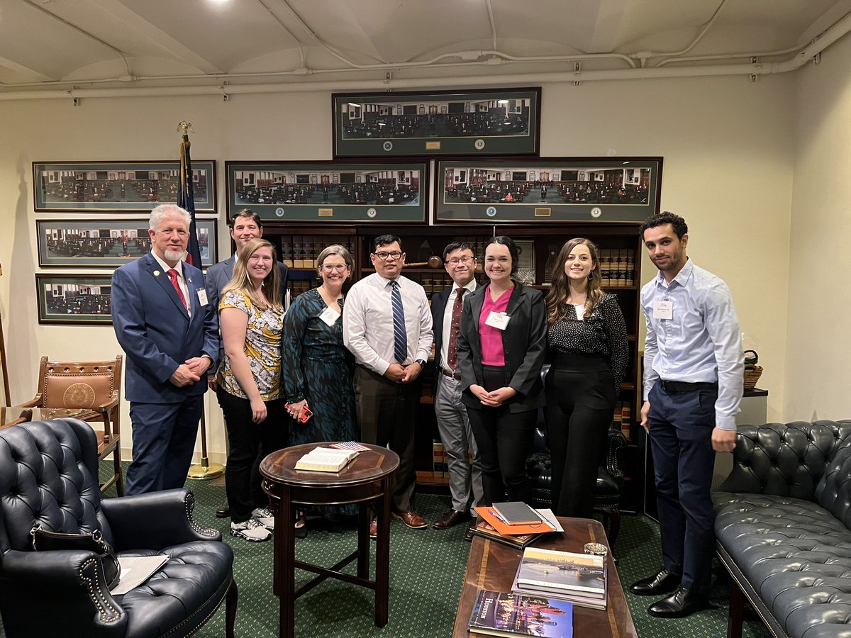 lonestar_aa's tweet photo. Great day with legislators in our inaugural CAA day at the Capitol. https://t.co/2BRbirLF79