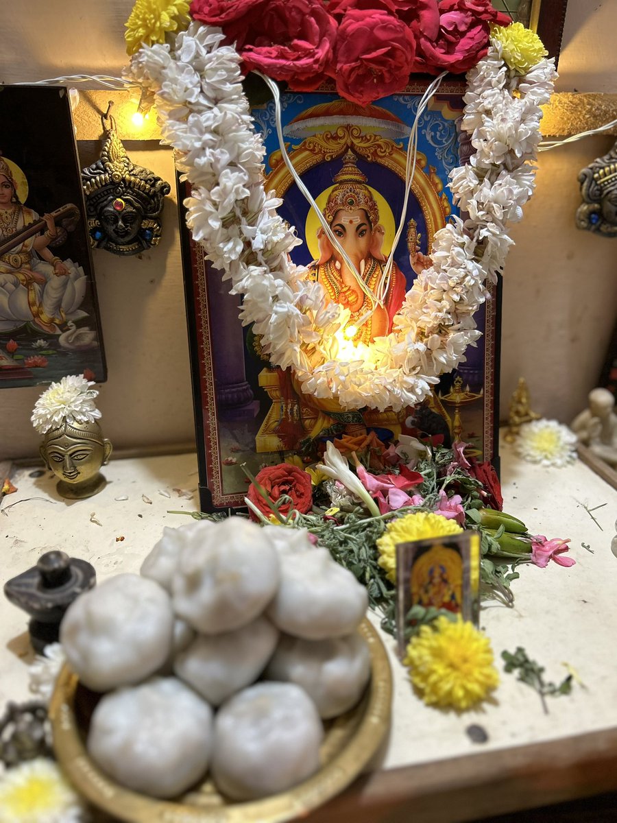 PantryCar's tweet photo. Sankatahara Chaturthi πππΌ
Modhakam/Kozhakattai courtesy : Nithya Amirtham.
#SankashtiChaturthi #MadOverModaks #ganpatibappamorya https://t.co/szVyPr0Xvw