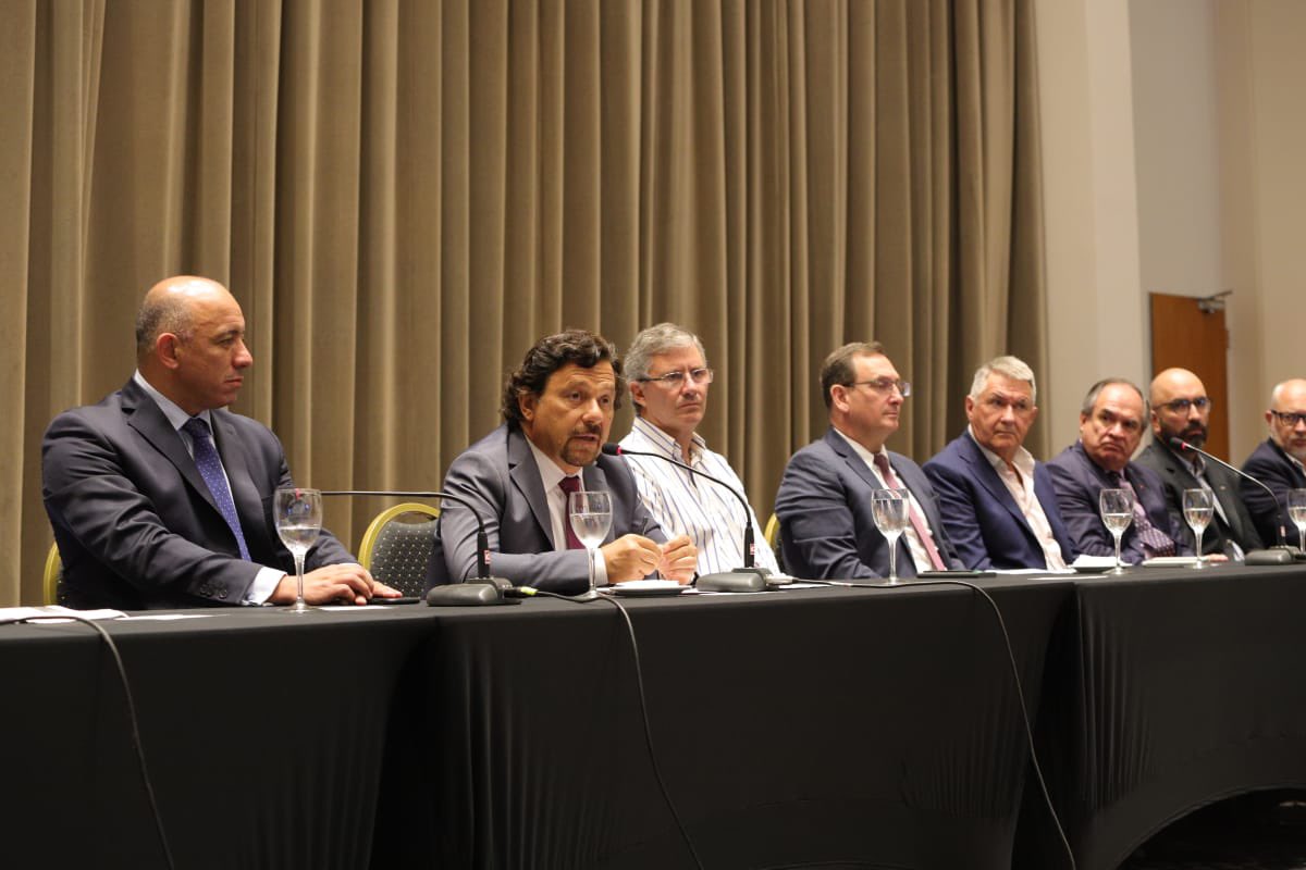 FoiKEkVWAAEBBA_?format=jpg&name=medium