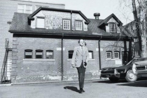 The End of the McLuhan Centre for Culture &amp; Technology at the University of Toronto (1968 – 2023) <- seems a bit strange that UoT is disinterested in building on the name of the most famous thinker on the intersection of society and technology...? mcluhangalaxy.wordpress.com/2023/02/06/the…