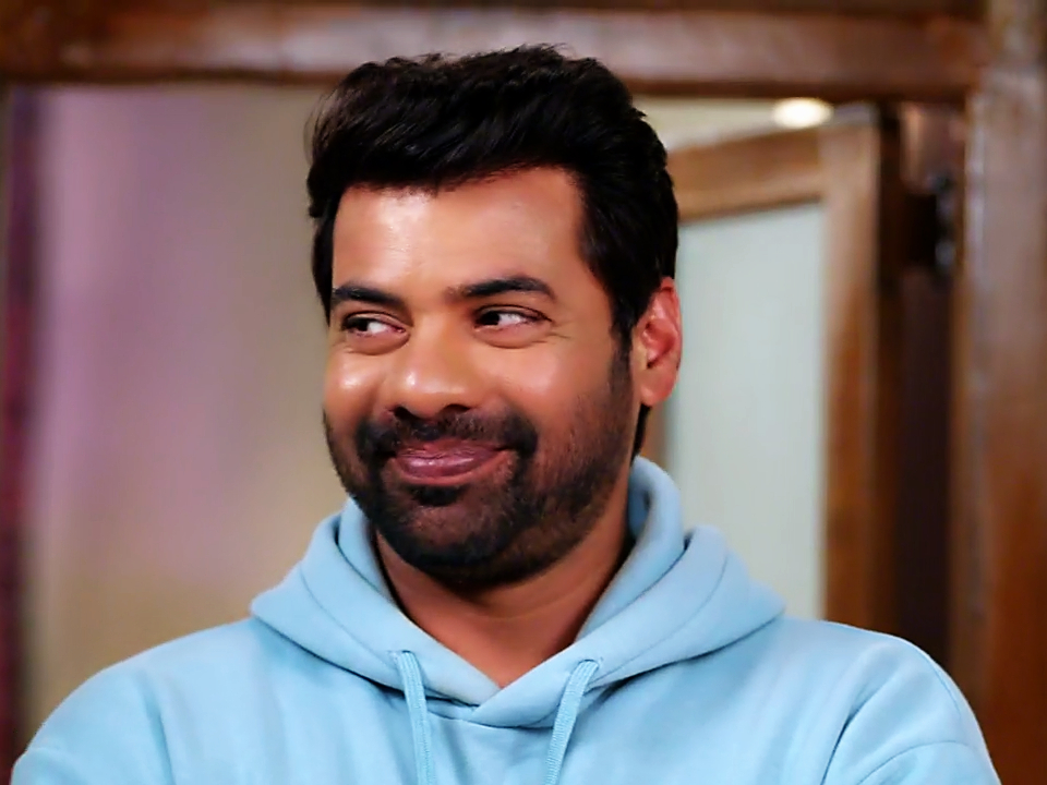 Andrasabe's tweet photo. #ep262 #ShabirAhluwalia #RadhaMohan #MohanTrivedi https://t.co/qpBFi49T1w
